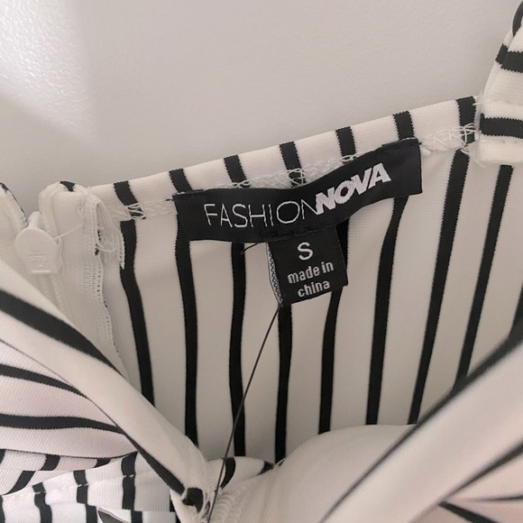 FASHION NOVA JUMPSUIT NWOT - Picture 7 of 10